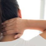 علل و راههای کاهش درد شانه و گردن در دوران شیردهی