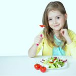 غذاهای که کودکان اوتیسم باید از خوردن آن پرهیز کنند
